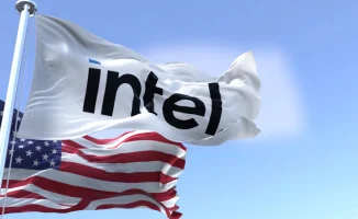 Правительство США инвестирует 10% в Intel за 10 миллиардов долларов