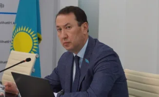 Депутат Айтхожин предлагает жесткие меры против владельцев базаров в Астане