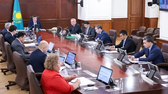 ТУРКЕСТАНСКАЯ ОБЛАСТЬ ЛИДИРУЕТ СРЕДИ РЕГИОНОВ ПО ПРИВЛЕЧЕНИЮ ИНВЕСТИЦИЙ В ОСНОВНОЙ КАПИТАЛ (3)