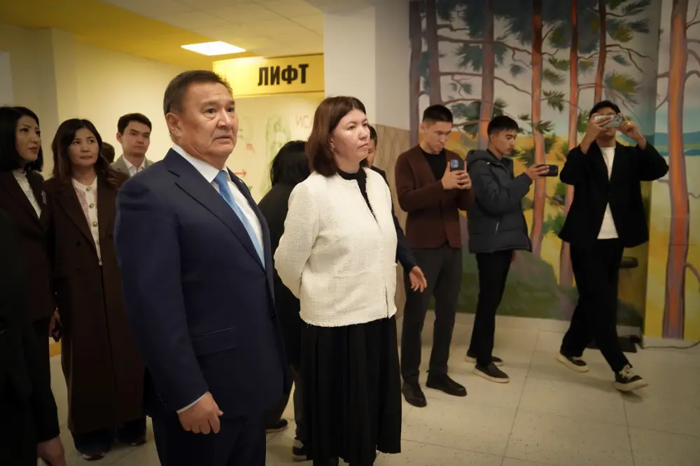 Рабочая поездка министра просвещения Жулдыз Сулейменовой в Акмолинскую область: будут приняты конкретные меры по повышению качества образования в малокомплектных школах (10)