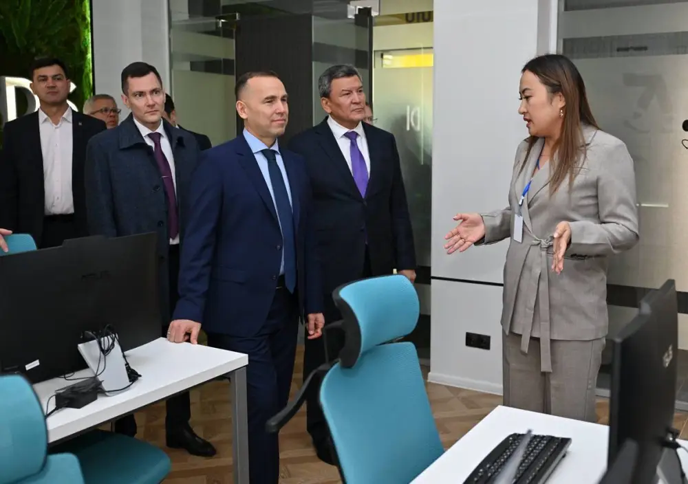 Делегация Курганской области посетила СКО (6)