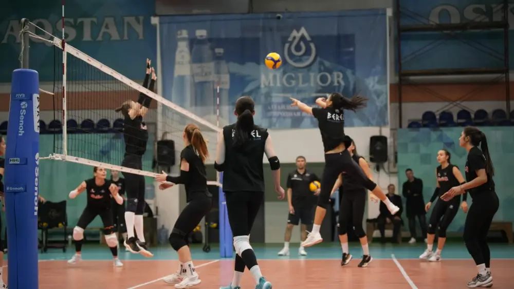 Спортсменки женского волейбольного клуба «Berel» ВКО вошли в тройку сильнейших команд страны (10)