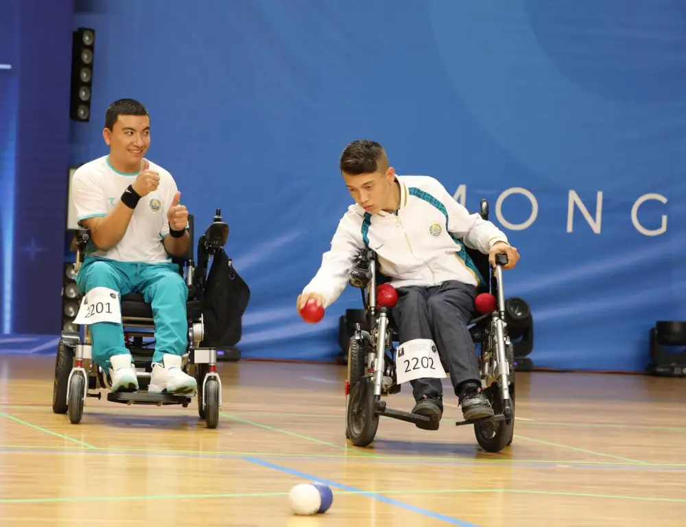 Аким Мангистауской области поддержал участников международного турнира по бочча (7)