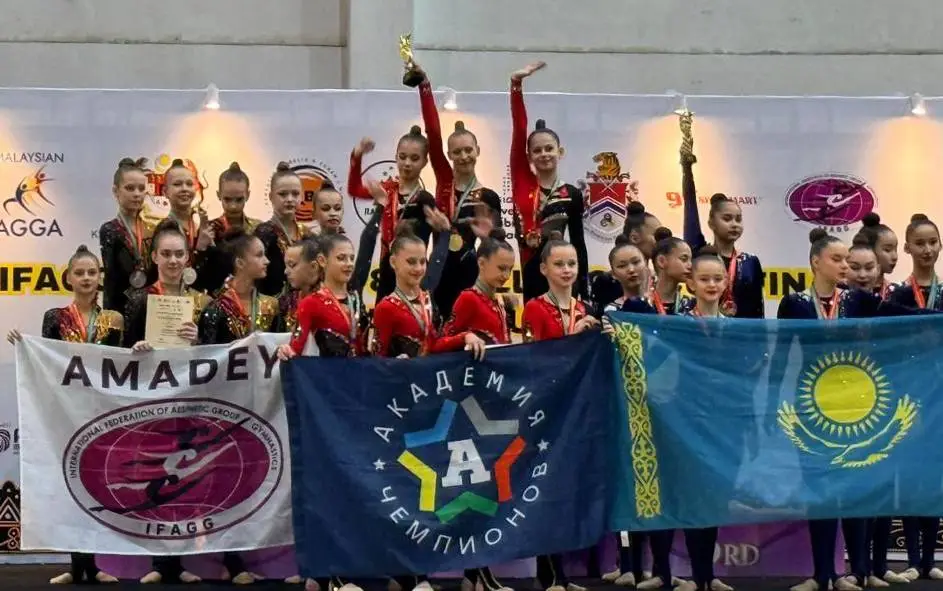 Сегодня в аэропорту столицы состоялась встреча членов сборной Республики Казахстан по эстетической групповой гимнастике (2)