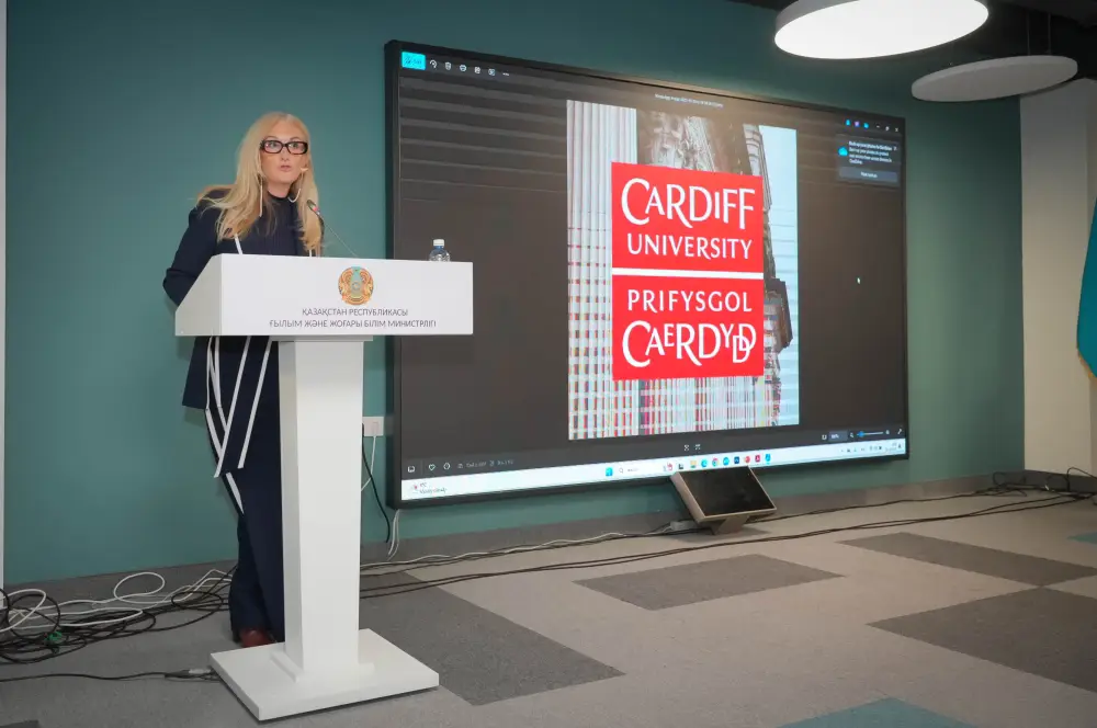 Международные эксперты обсудили перспективы интеграции искусственного интеллекта в систему высшего образования Казахстана (6)