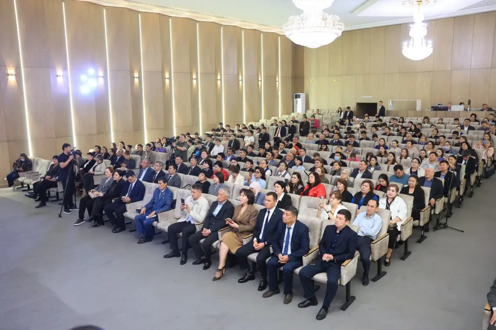 Подготовка молодых специалистов: в Шымкенте стартовала форсайт-сессия (4)