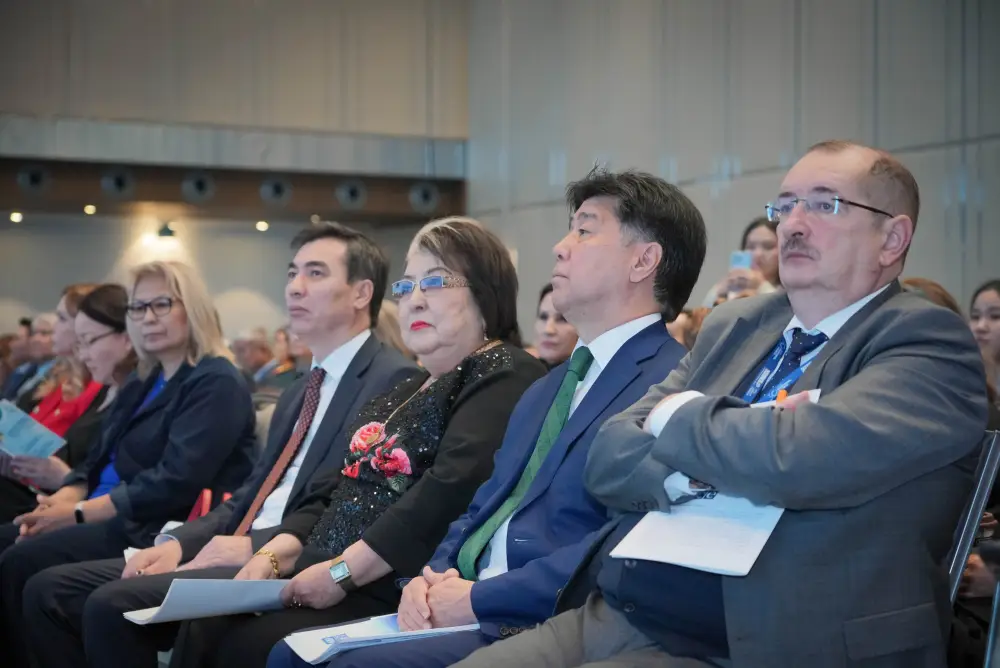 В столице прошла Международная научно-практическая конференция, посвященная Дню Республики (10)