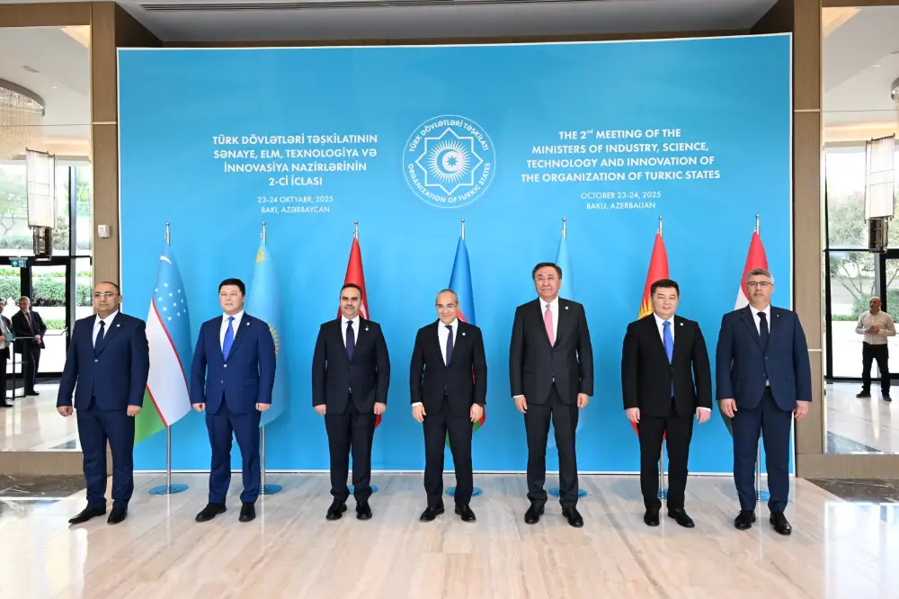 Вице-министр Рахымжан Исакулов представил промышленные инициативы Казахстана в Баку (2)