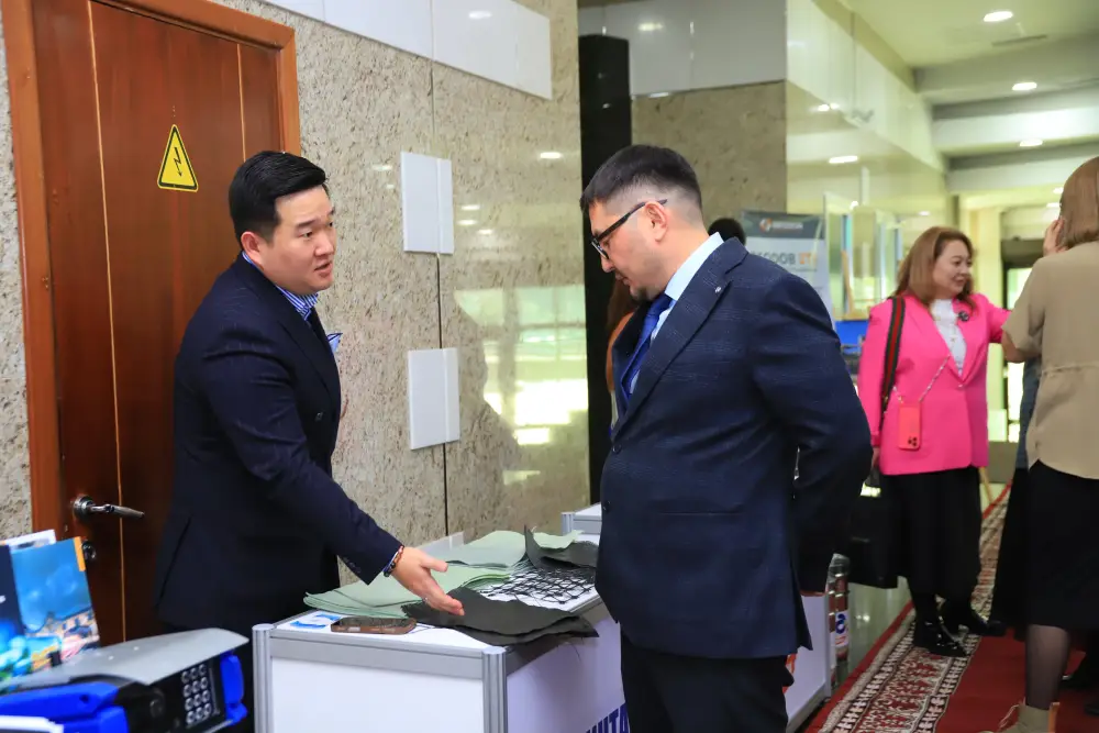 Чествование лучших и признание заслуг дорожников Казахстана: В Министерстве транспорта впервые отметили День работников автодорожной отрасли (9)