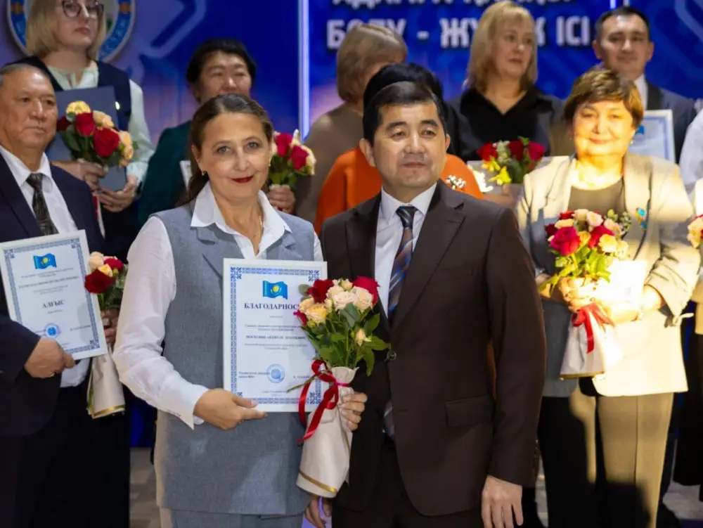 В ВКО отметили лучших социальных работников (4)