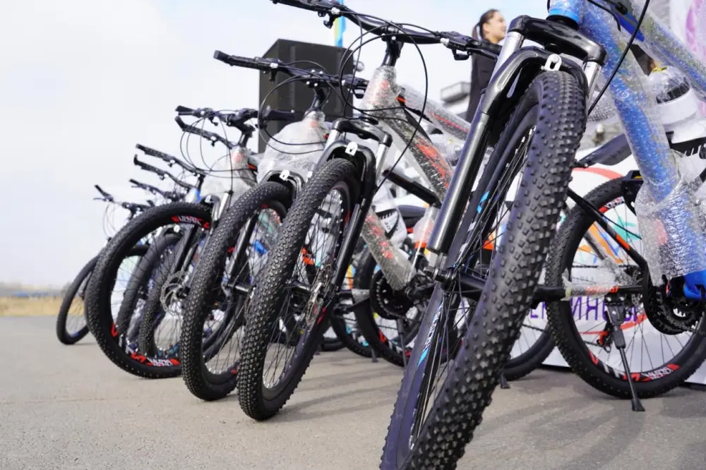 В дуатлоне, посвященном Дню Республики в Астане, приняли участие 75 семей (10)