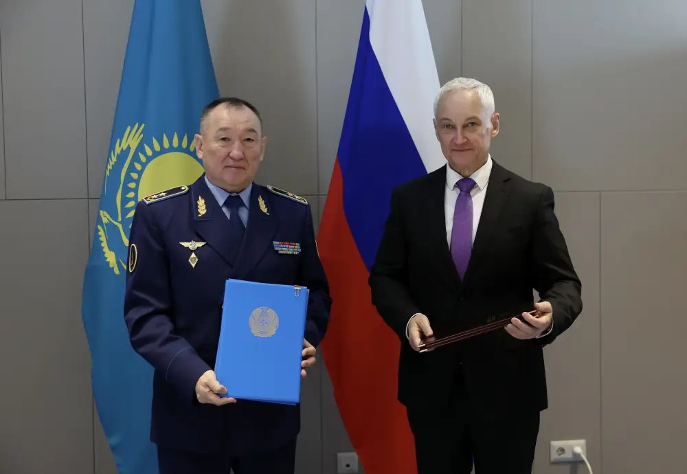 Министр обороны Казахстана провел переговоры с коллегами из России и Беларуси (5)