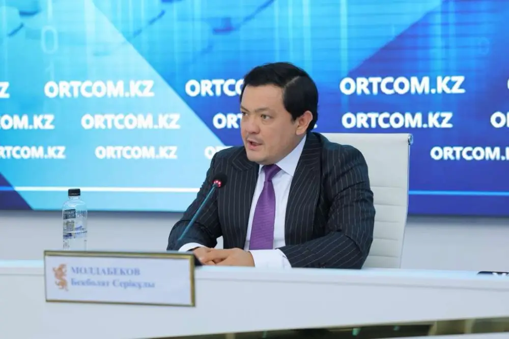 В Службе центральных коммуникаций при Президенте Республики Казахстан вице-министр юстиции Бекболат Молдабеков провёл брифинг (4)