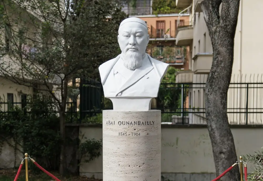 В Италии открыли бюст Абаю Кунанбайулы (5)