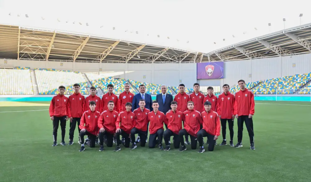 Глава государства посетил Центральный стадион в Кызылорде (4)