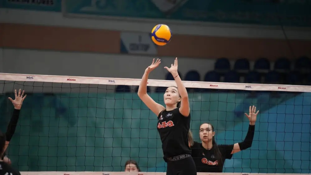 Спортсменки женского волейбольного клуба «Berel» ВКО вошли в тройку сильнейших команд страны (9)