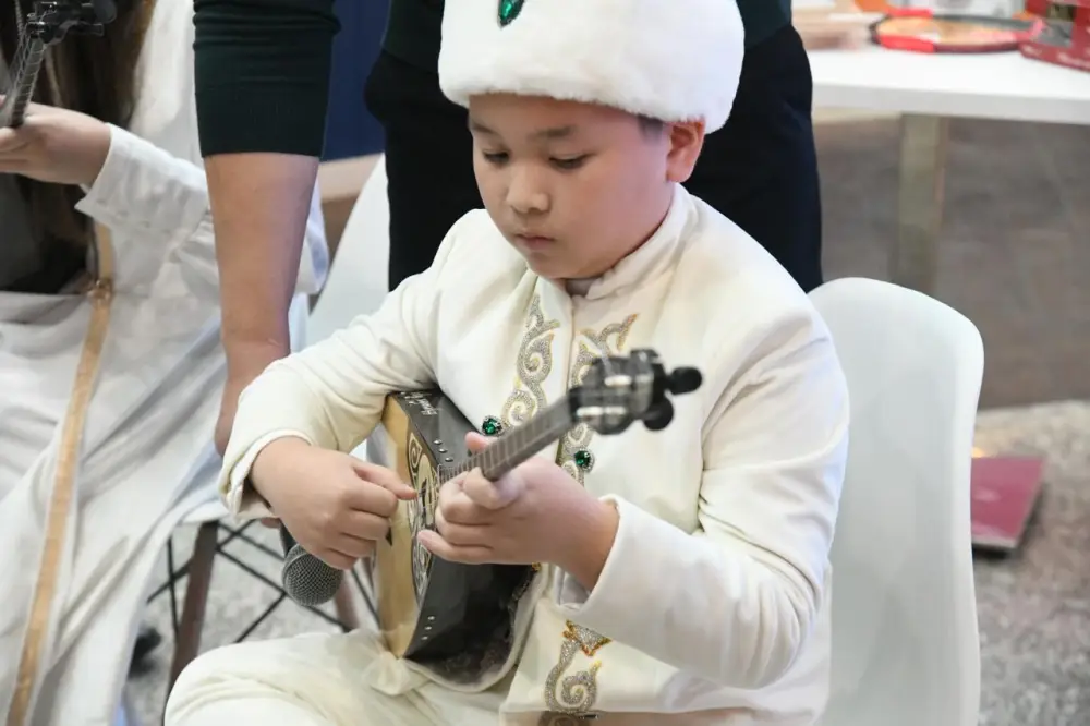 В Астане прошла акция «Ашық алаң» (6)