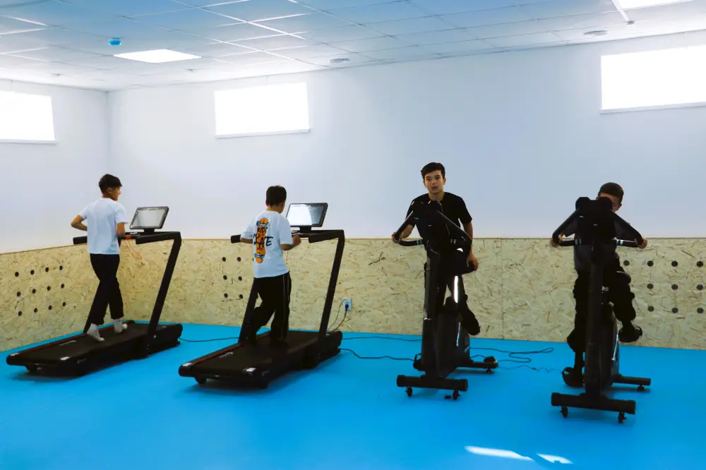 В городе Темир в честь Дня Республики открылся новый спортивно-оздоровительный комплекс (5)