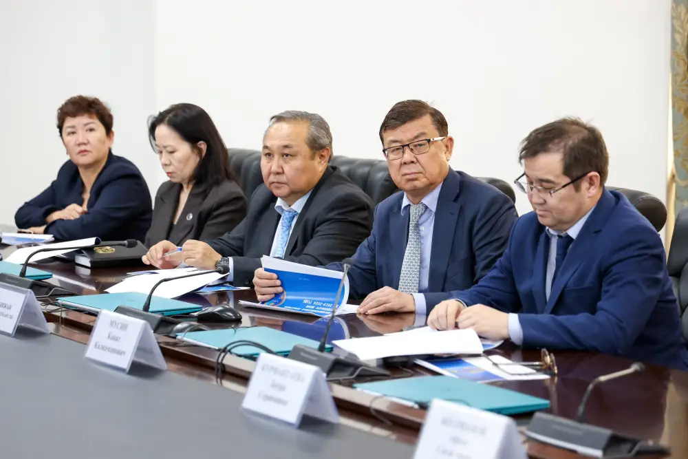 В Высшем Судебном Совете Республики Казахстан состоялось очередное аппаратное совещание (3)