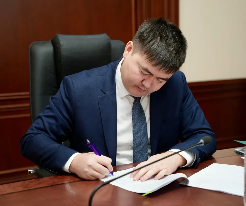 В Минэнерго подписано новое Отраслевое соглашение в нефтегазовой отрасли на 2026–2028 годы (2)