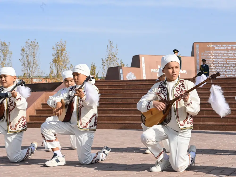 В Кызылорде прошла церемония поднятия Государственного Флага ко Дню Республики (4)