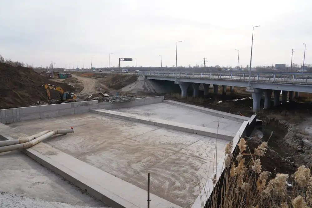 Рабочая поездка акима области в Шортандинский район: развитие инфраструктуры и встреча с ветераном труда (5)