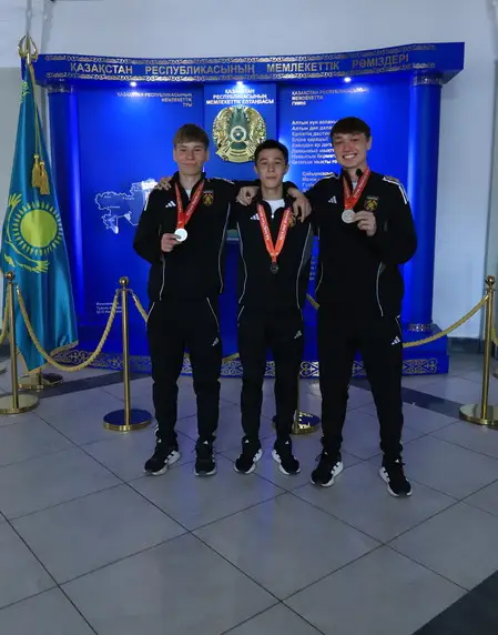 Карагандинская команда «Шахтёр-М» завоевала серебро первенства Казахстана по футболу (7)