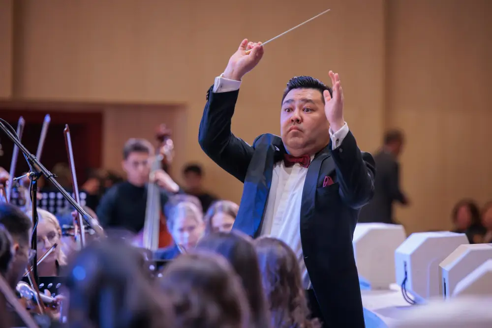 Аида Балаева вручила государственные награды деятелям культуры и медиасферы (7)