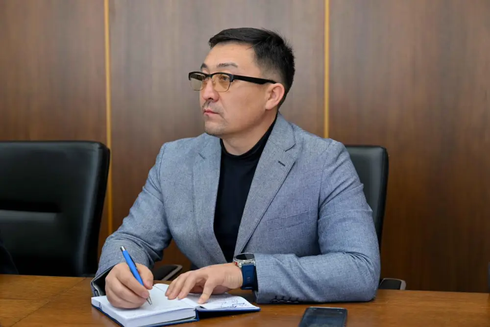 Аким области Абай встретился с депутатами Мажилиса Парламента (4)