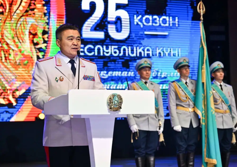 Аким области принял участие в торжественном мероприятии, организованном Департаментом полиции СКО в честь Дня Республики (5)