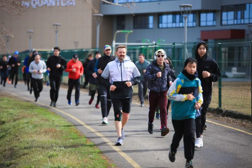 Закрытие летнего сезона забегов проведут в честь Дня Республики в Астане (8)