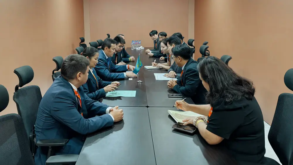 Казахстан подписал с Египтом и Узбекистаном меморандумы о сотрудничестве в области госаудита (2)