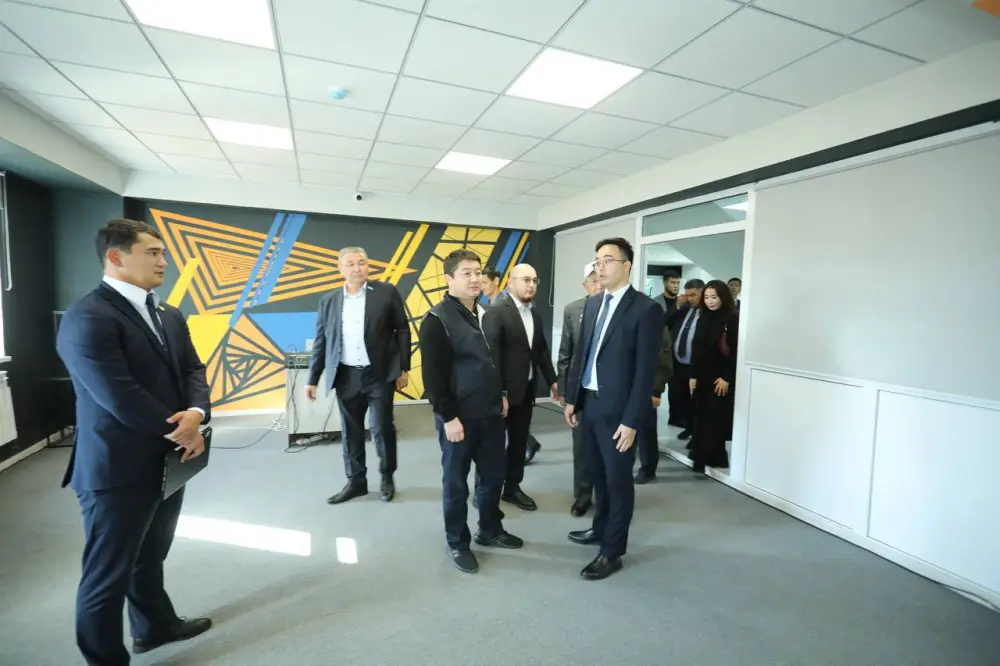 Нурдаулет Килыбай принял участие в открытии молодёжного ресурсного центра Каракиянском районе (4)