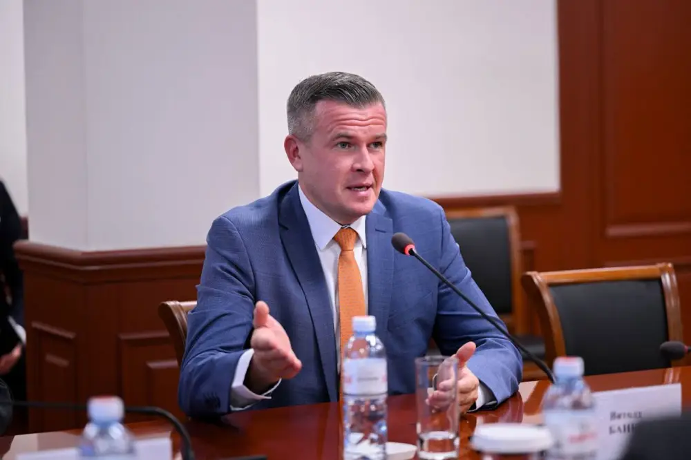 Ербол Мырзабосынов встретился с Президентом Всемирного антидопингового агентства (WADA) (2)