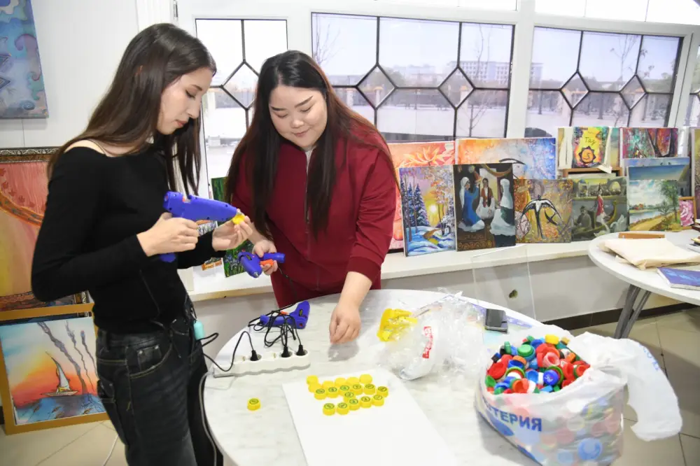 В Атырау прошла молодёжная экоакция (3)