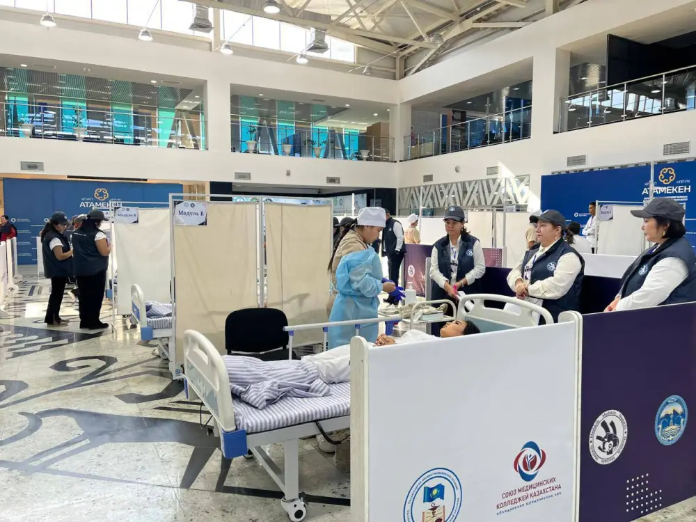 В КАЗАХСТАНЕ ПРОШЕЛ ЧЕМПИОНАТ «MEDSKILLS ZHETYSY-2025» ПО СПЕЦИАЛЬНОСТИ «СЕСТРИНСКОЕ ДЕЛО» (3)