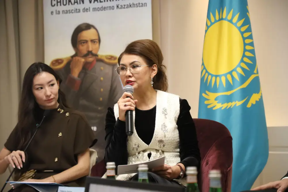 В Риме презентовали книгу о Шокане Уалиханове на итальянском языке (2)