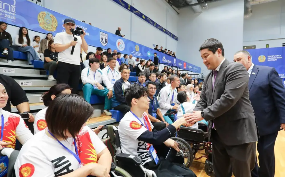 Аким Мангистауской области поддержал участников международного турнира по бочча (5)