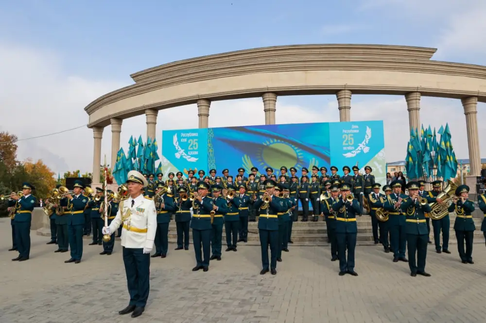 Жамбылцы отметили День Республики (7)