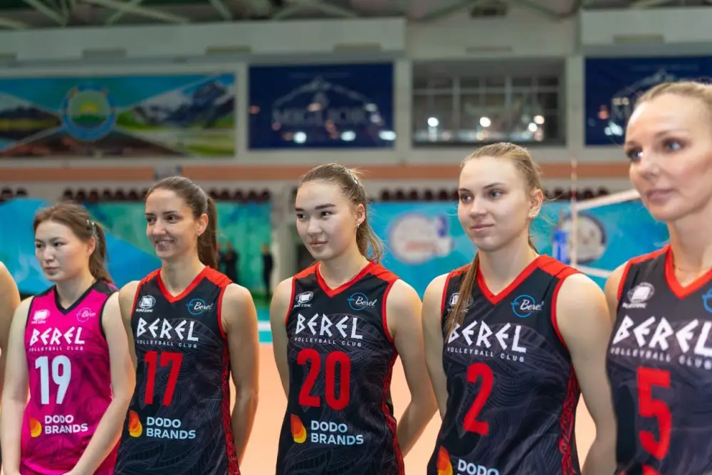 Спортсменки женского волейбольного клуба «Berel» ВКО вошли в тройку сильнейших команд страны (5)