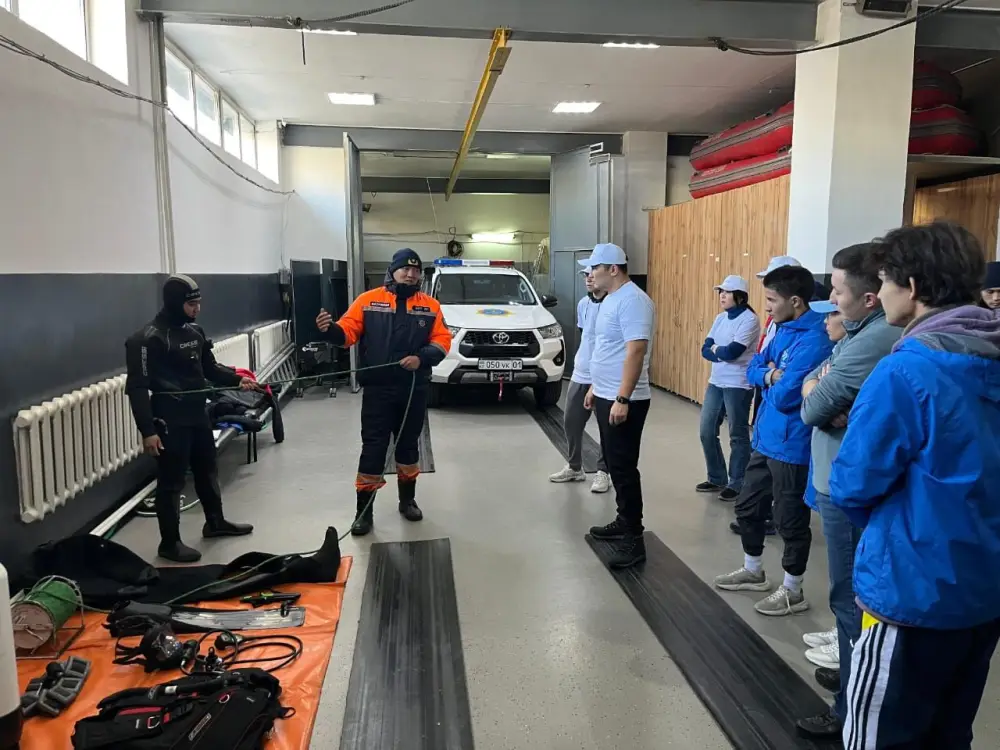 МЧС провело региональные форумы волонтёров в сфере предупреждения и ликвидации чрезвычайных ситуаций (3)