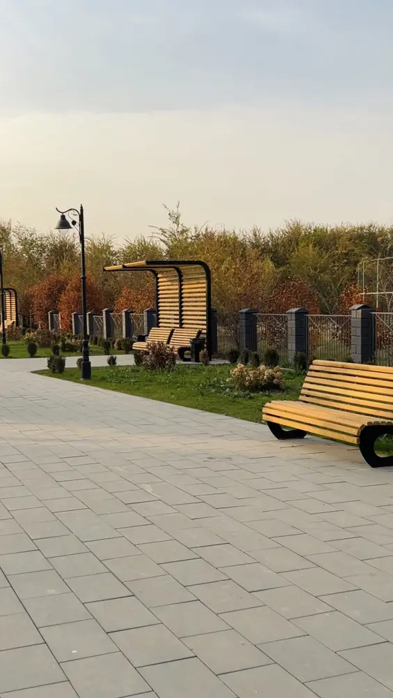 В Турксибском районе Алматы ко Дню Республики открылись новые прогулочные зоны (3)