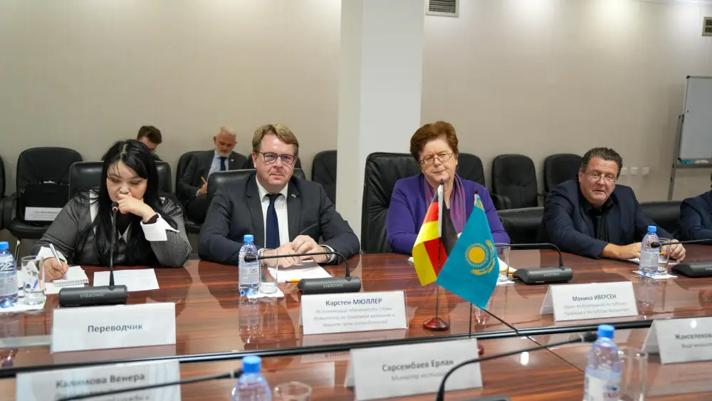 Министр юстиции РК Ерлан Сарсембаев принял участие в двенадцатом Совещании министров юстиции государств-членов Шанхайской организации сотрудничества (3)