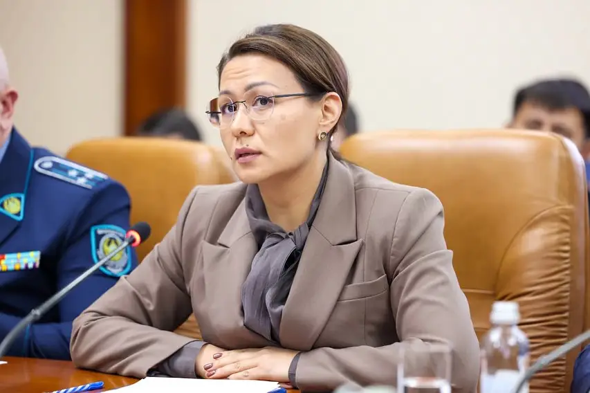 АППАРАТНОЕ СОВЕЩАНИЕ: ОБСУЖДЕНЫ АКТУАЛЬНЫЕ ВОПРОСЫ (2)