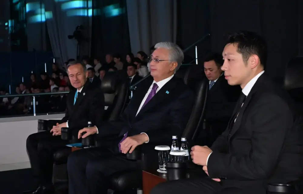 Глава государства посетил открытый Кубок Президента Республики Казахстан по настольному теннису (2)