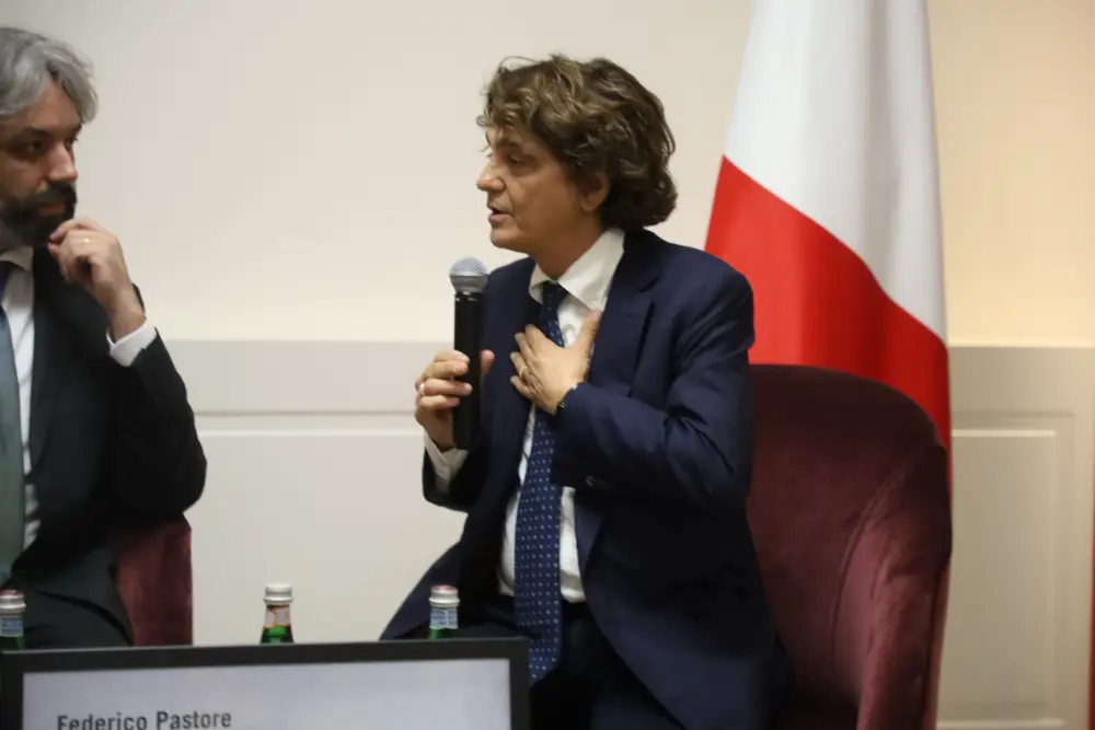 В Риме презентовали книгу о Шокане Уалиханове на итальянском языке (8)