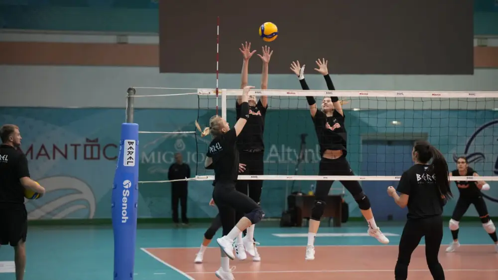 Спортсменки женского волейбольного клуба «Berel» ВКО вошли в тройку сильнейших команд страны (8)