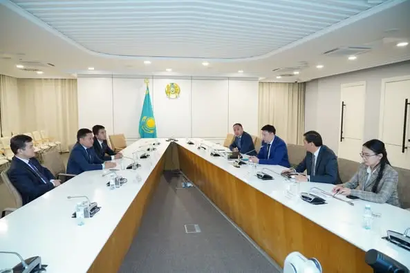 ТУРКЕСТАН: ОБСУДИЛИ ПРЕДЛОЖЕНИЯ ПО ПОВЫШЕНИЮ КАЧЕСТВА ОБРАЗОВАНИЯ (3)