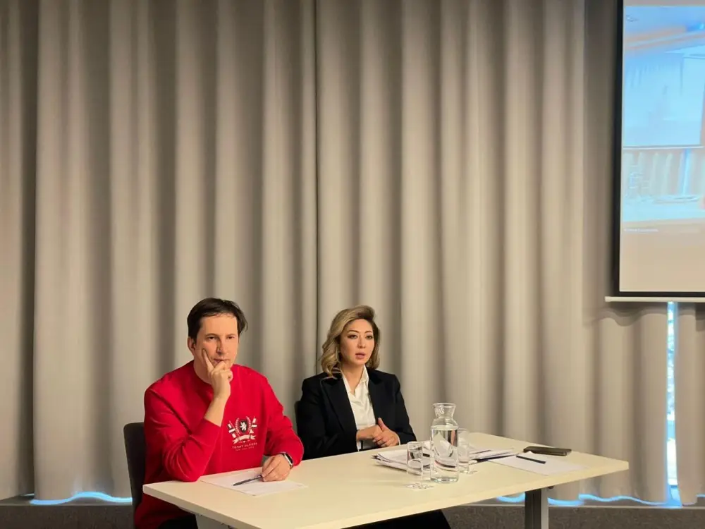 Первый вице-министр торговли и интеграции обсудила с алматинским бизнесом актуальные вопросы в сфере торговли. (4)