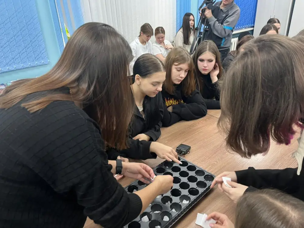 В Алтае ВКО прошёл круглый стол «Чистота природы - будущее страны» (3)